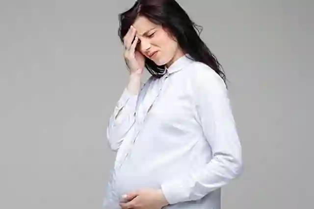 सिरदर्द होने पर गर्भवती महिलाओं को क्या पीना चाहिए? 3 निर्दे