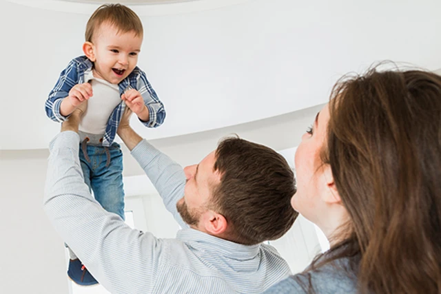 Khao Khát Sinh Con Có Vẻ Ngoài Xinh Đẹp: Cha Mẹ Tuổi 35