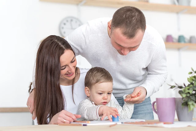 Có đúng là trẻ em xấu xí lớn lên sẽ xinh đẹp và ngược lại?