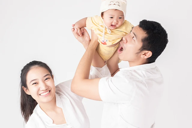 Có đúng là trẻ em xấu xí lớn lên sẽ xinh đẹp và ngược lại?