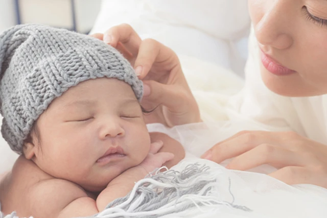 Khao Khát Sinh Con Có Vẻ Ngoài Xinh Đẹp: Cha Mẹ Tuổi 35